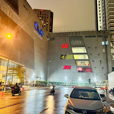 The Luxe Colony Skypool By Tasu Home Kuala Lumpur Bagian luar foto
