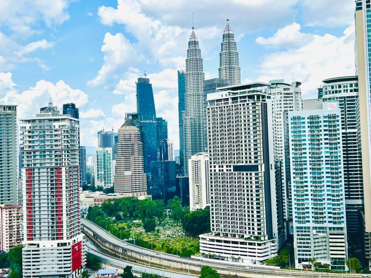 The Luxe Colony Skypool By Tasu Pangsapuri Kuala Lumpur